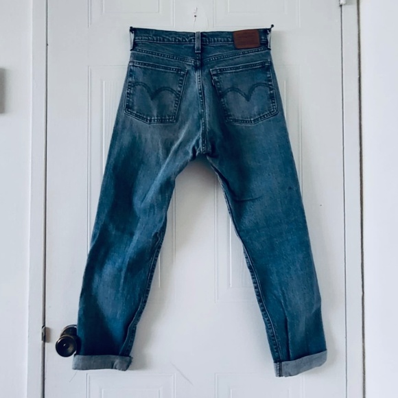 LEVI's Wedgie - Picture 2 of 2